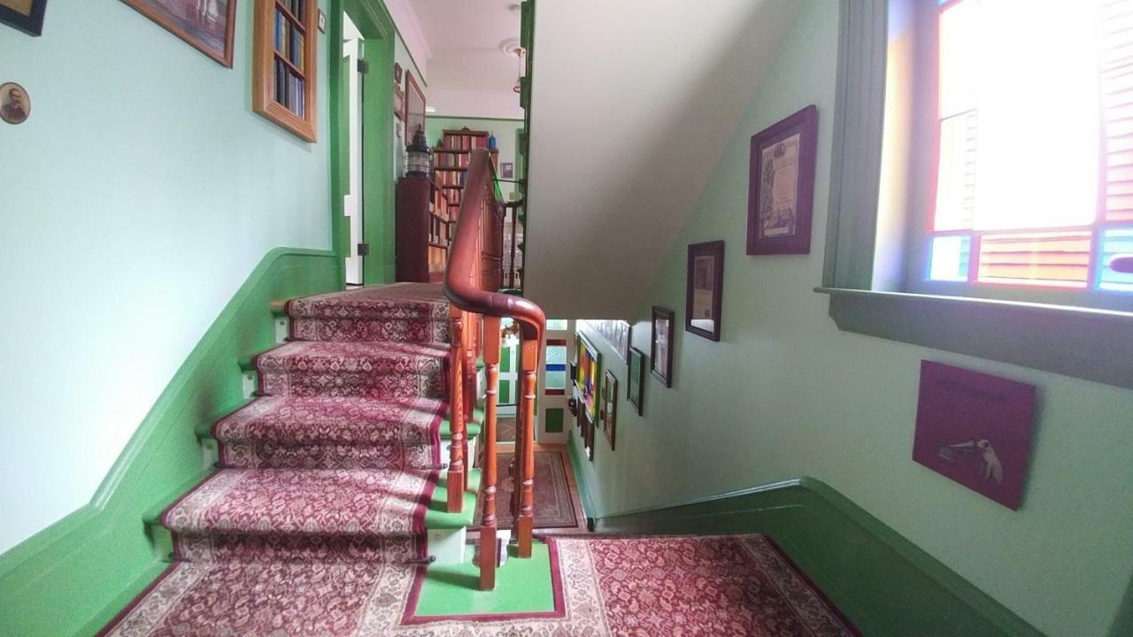 Gower Manor Historic Bed & Breakfast セントジョンズ エクステリア 写真