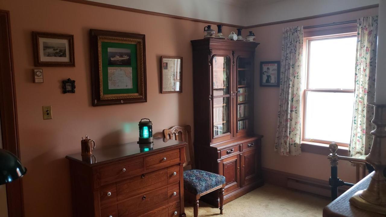 Gower Manor Historic Bed & Breakfast セントジョンズ エクステリア 写真